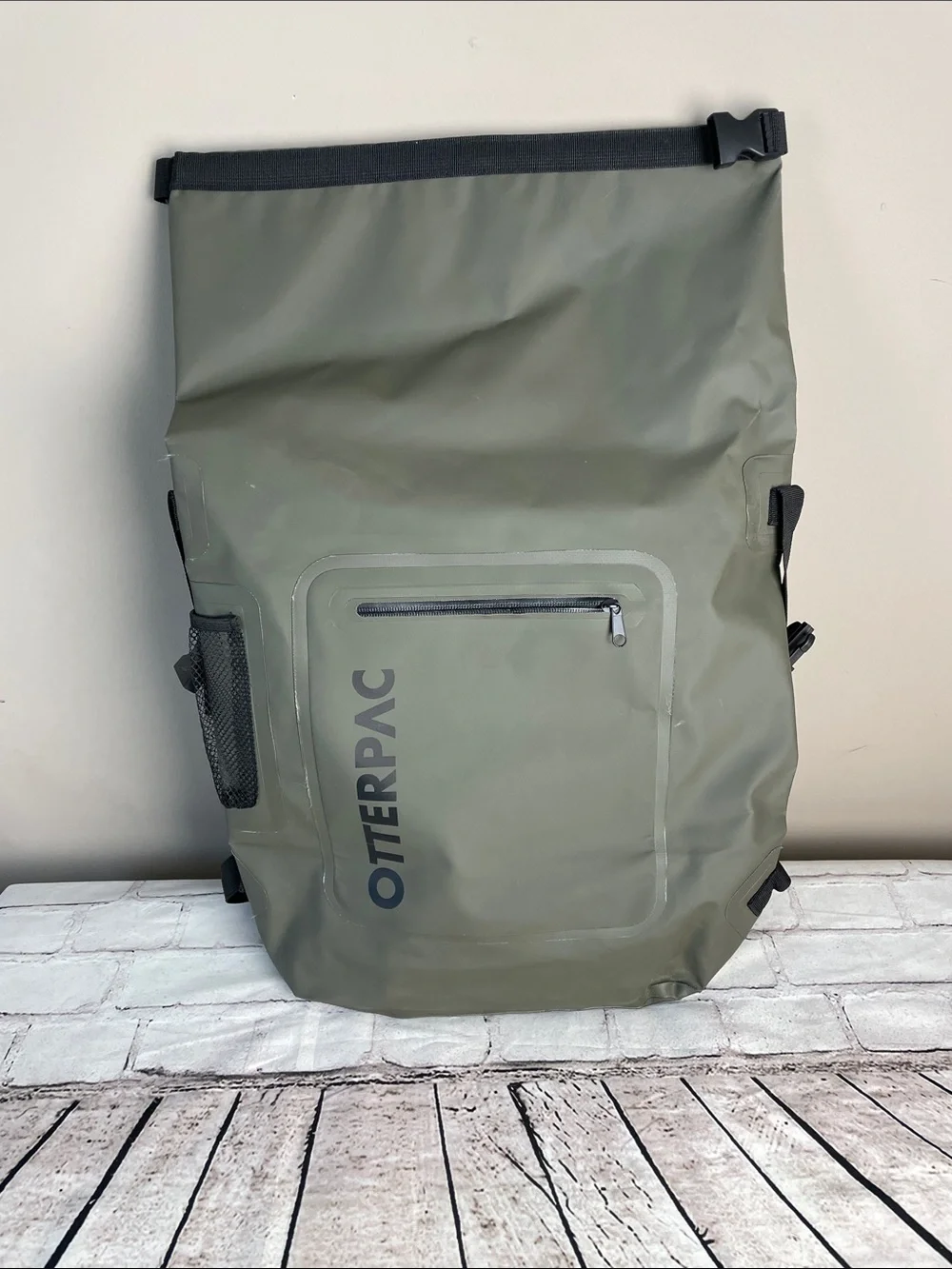 Otterpac Waterproof Olive Green Roll-Top Hiking Outdoor Backpack Camping 16X25